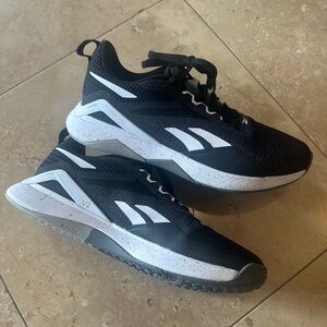 Women’s Reebok Nanoflex size 8